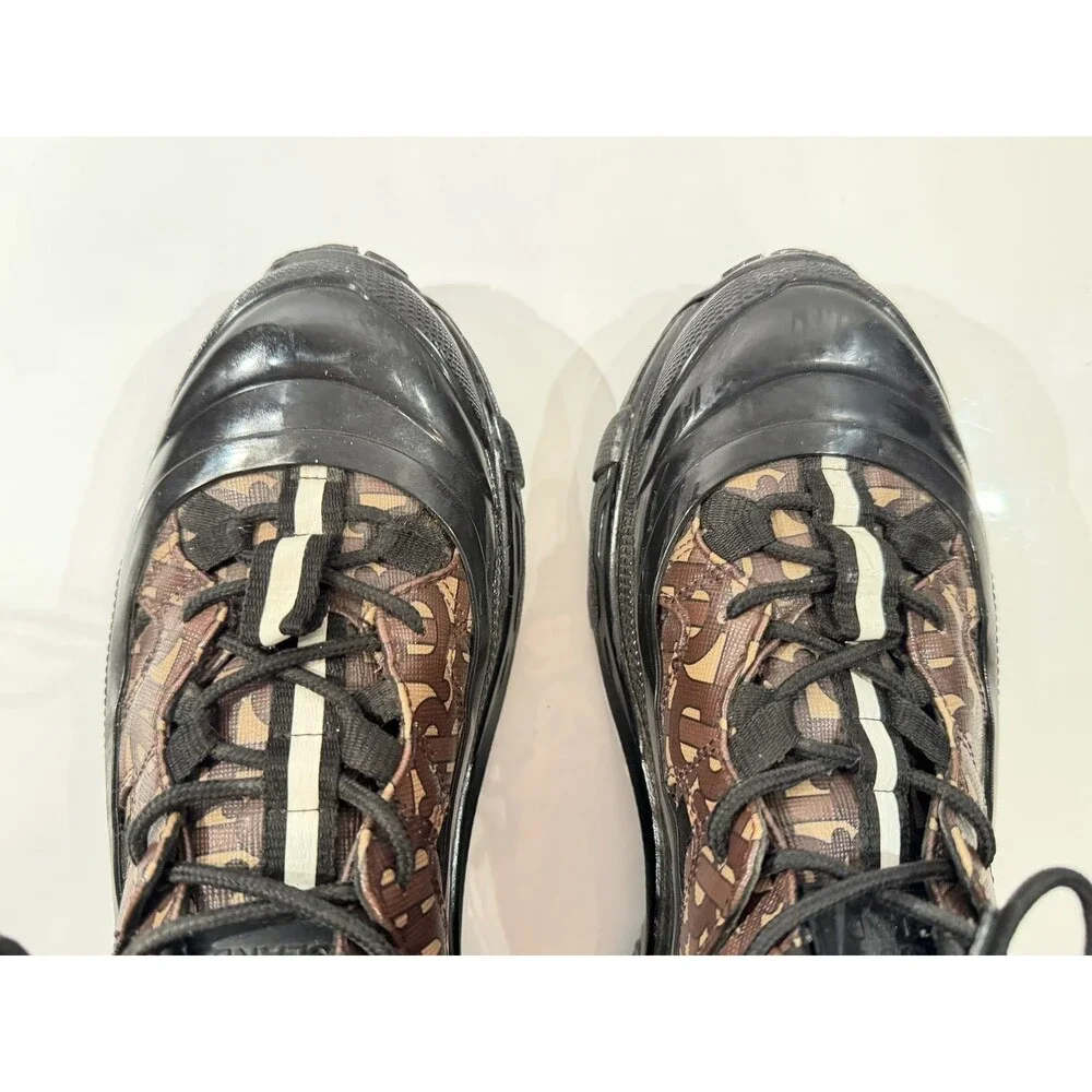 Burberry Arthur TB Monogram Sneaker Mens Size 7 US 40 EU Brown Black Italy